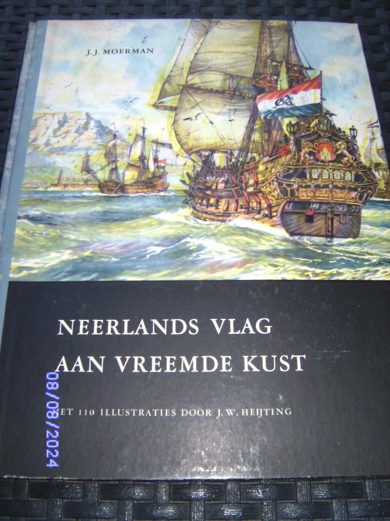 album Neerlands vlag aan vreemde kust JJ Moerman Hille & Zn, Ophalen of Verzenden, Gelezen, J.J.Moerman., Plaatjesalbum