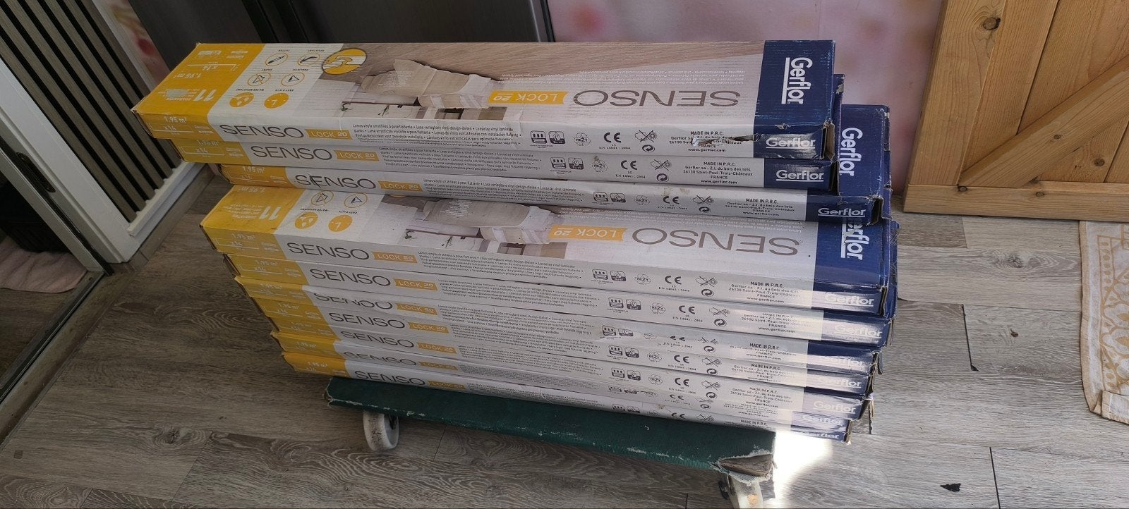 Nieuwe pvc vloer in doos 32.5 m² !!, Huis en Inrichting, Stoffering | Vloerbedekking, Ophalen of Verzenden, Nieuw, Grijs, Overige typen