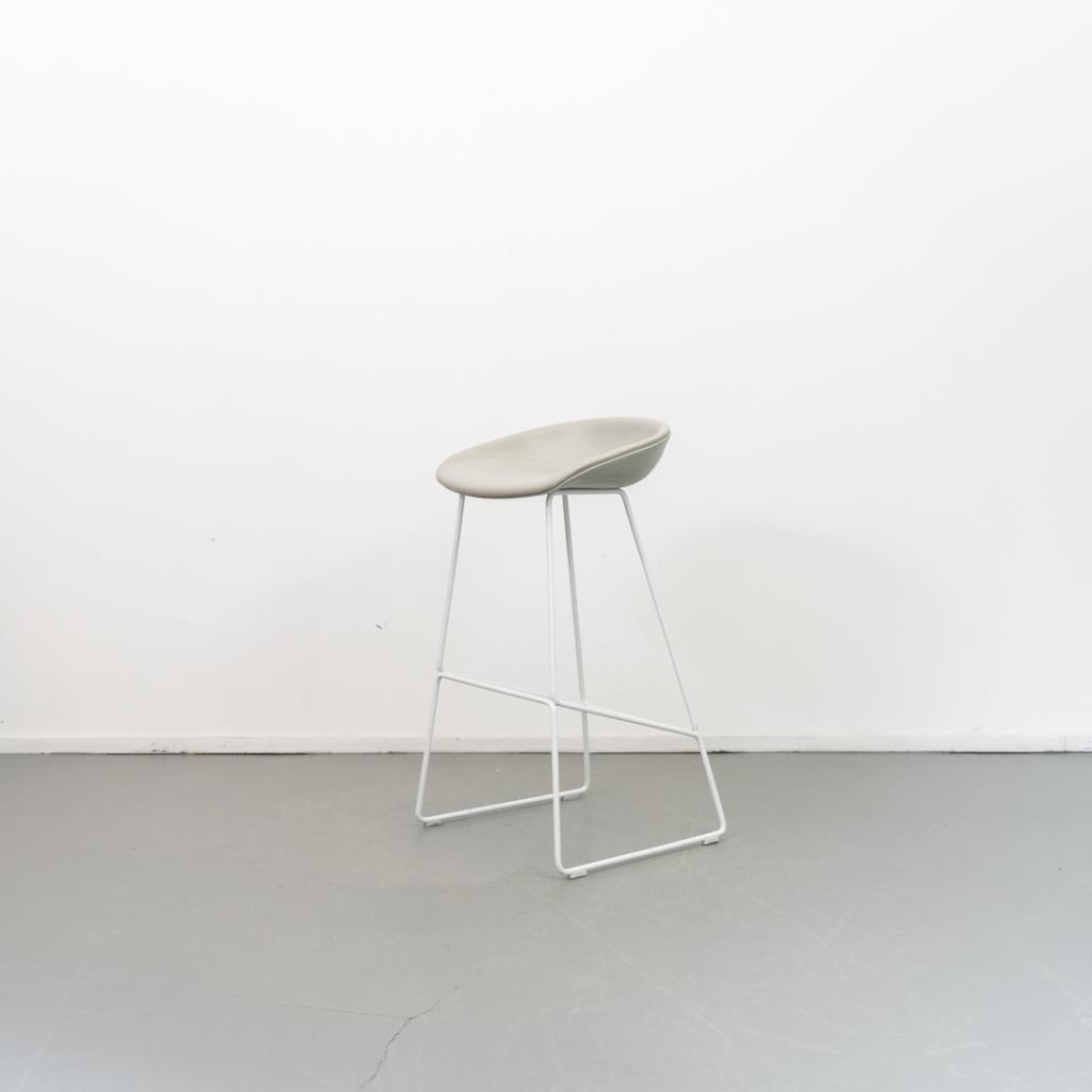 5 Hay about a Stool AAS38 barkruk 75 cm Grijs Leer, Niet ingevuld, Niet ingevuld, Zo goed als nieuw, Leer