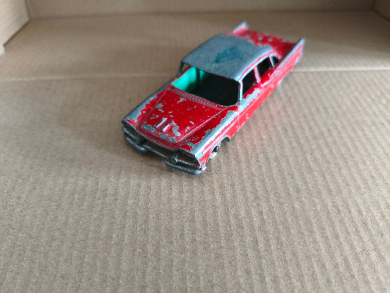 Dinky Toys Dodge Royal Sedan - Vintage Modelauto, Hobby en Vrije tijd, Modelauto's | 1:43, Ophalen of Verzenden, Gebruikt, Auto