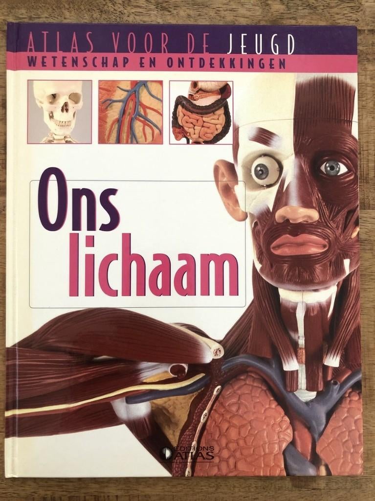 2x Atlas voor de jeugd - Ons Lichaam / Ons Zonnestelsel, Ophalen of Verzenden, Gelezen, Non-fictie
