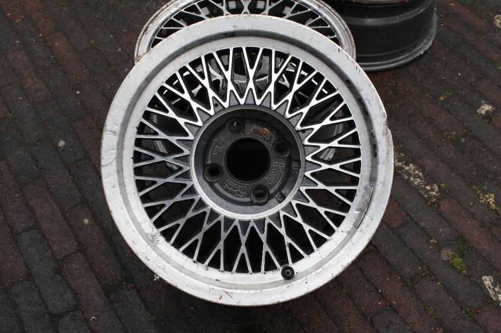 Set 4-gaats 15inch. lm Ronal Ford velgen., Ophalen, Zomerbanden, Velg(en)
