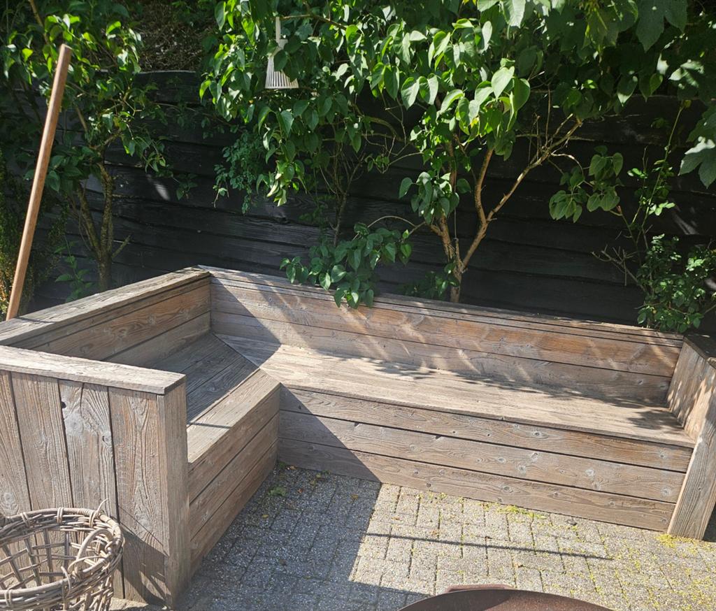 Douglas hout hoekbank, 2 stoelen en tafeltje., Ophalen, Hout
