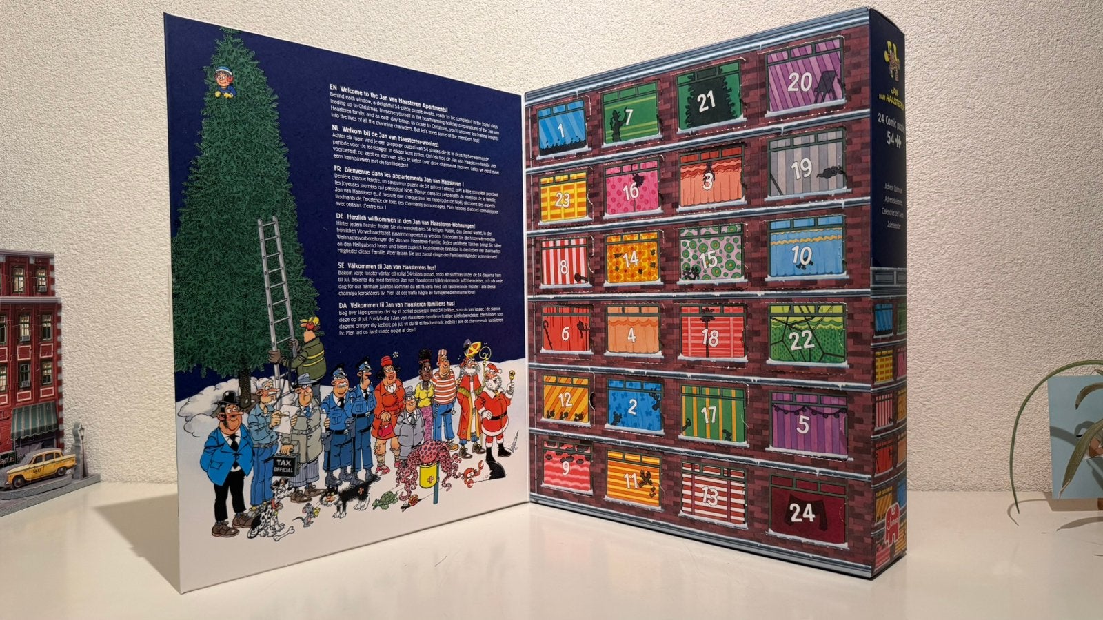 Foto 3 van Jan van Haasteren adventkalender puzzel 24 st