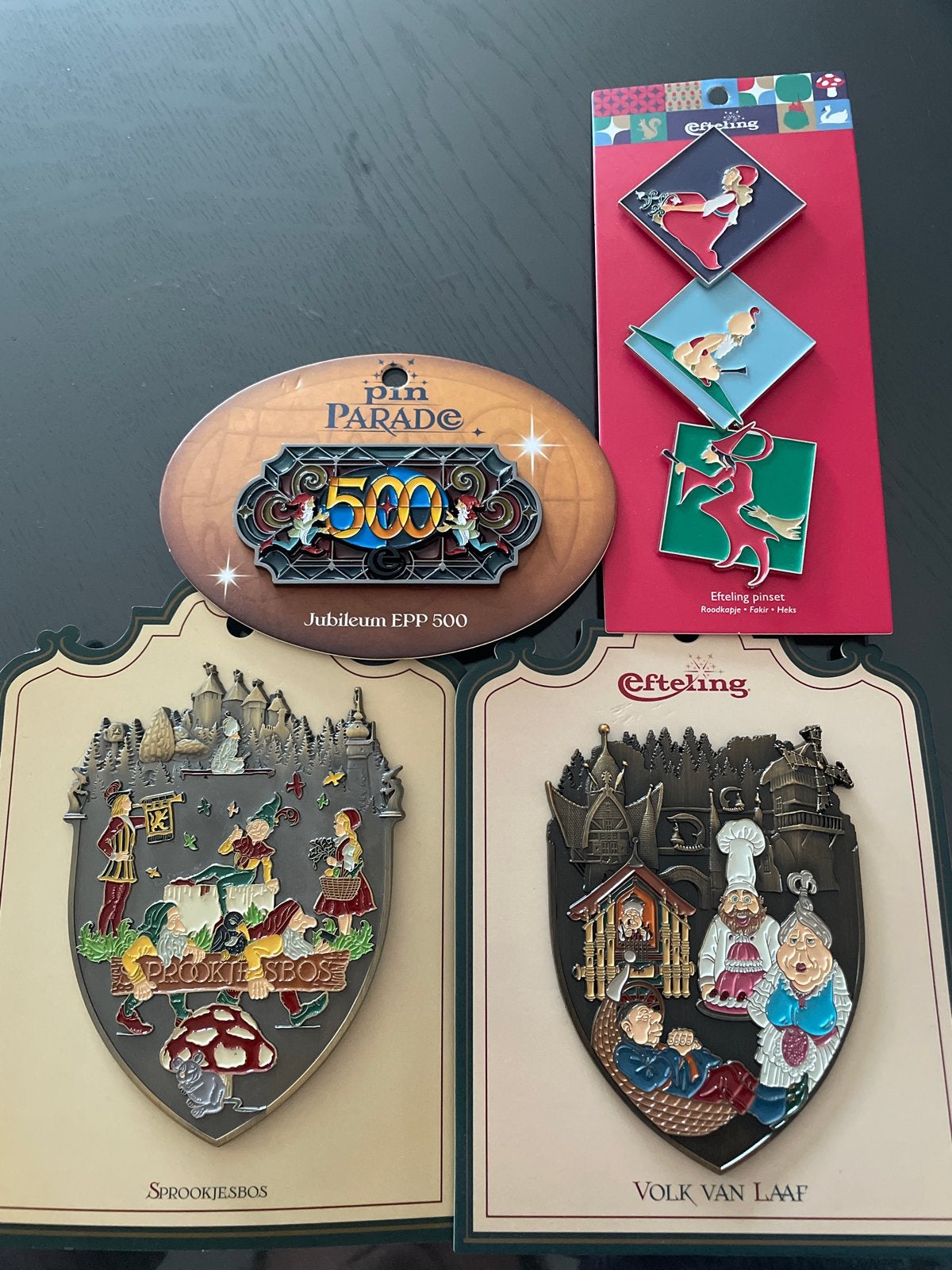 Efteling Pin Parades: Sprookjesbos, Volk van Laaf & meer, Verzamelen, Efteling, Ophalen of Verzenden, Nieuw, Button of Speldje