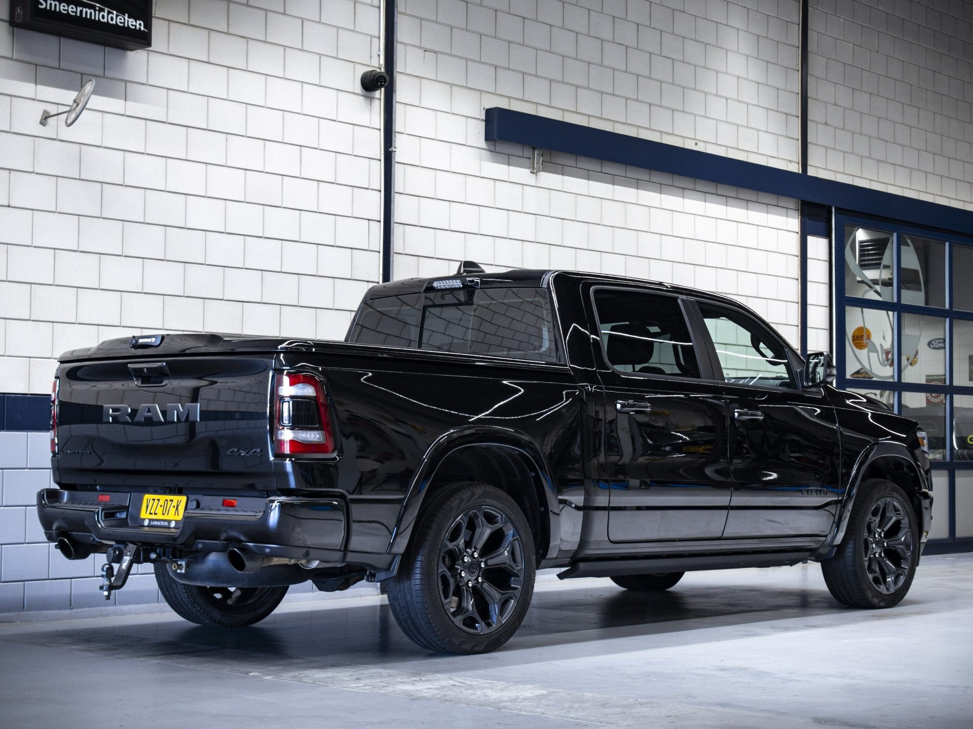 Dodge Ram 1500 5.7L V8 Hemi | Pano | Luchtvering | 360 camer, Auto's, Automaat, Lichtsensor, Gebruikt, 5654 cc