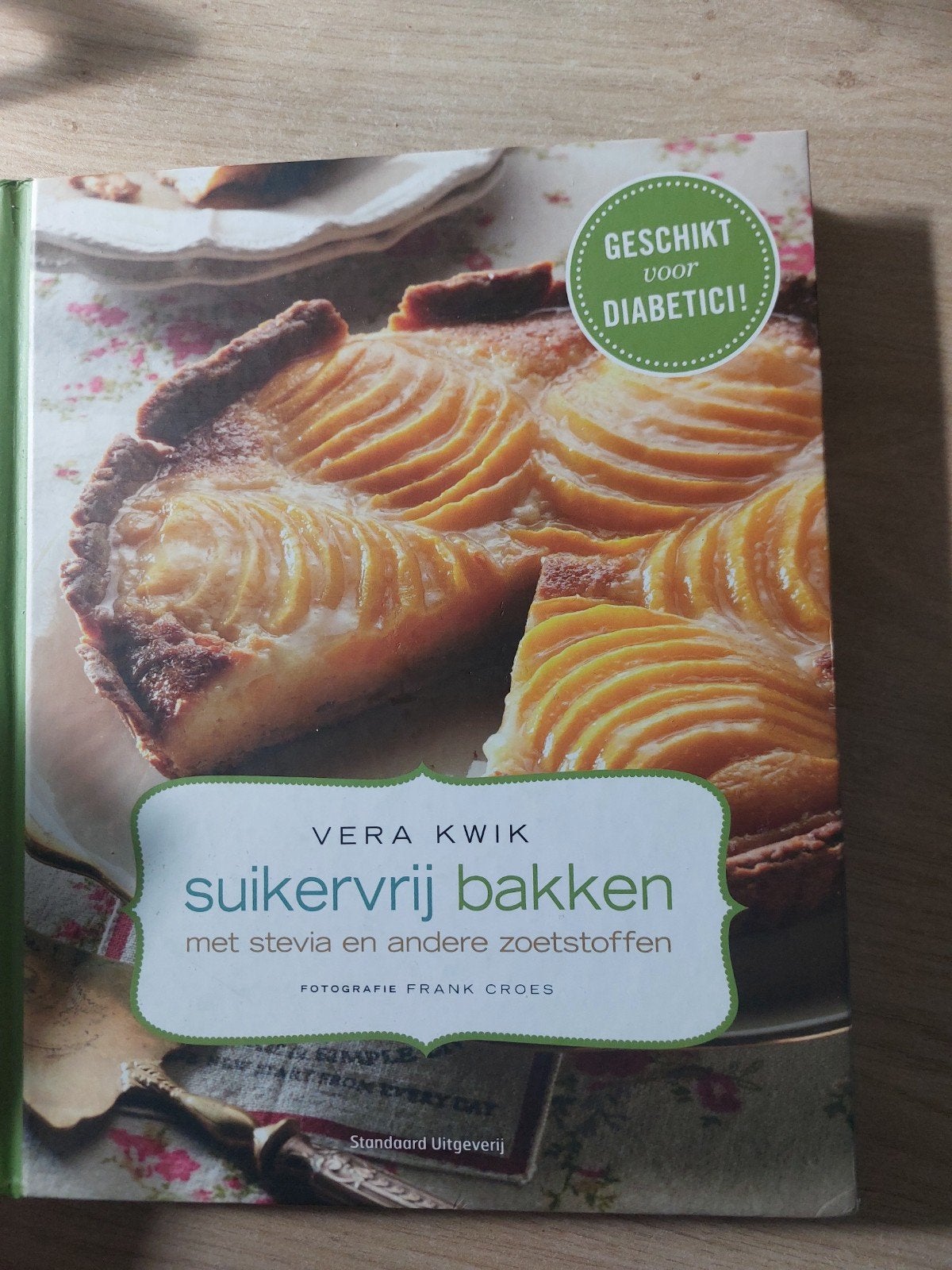 Suikervrij Bakken - Vera Kwik (Geschikt voor diabetici!), Boeken, Vera Kwik, Ophalen of Verzenden, Zo goed als nieuw, Gezond koken