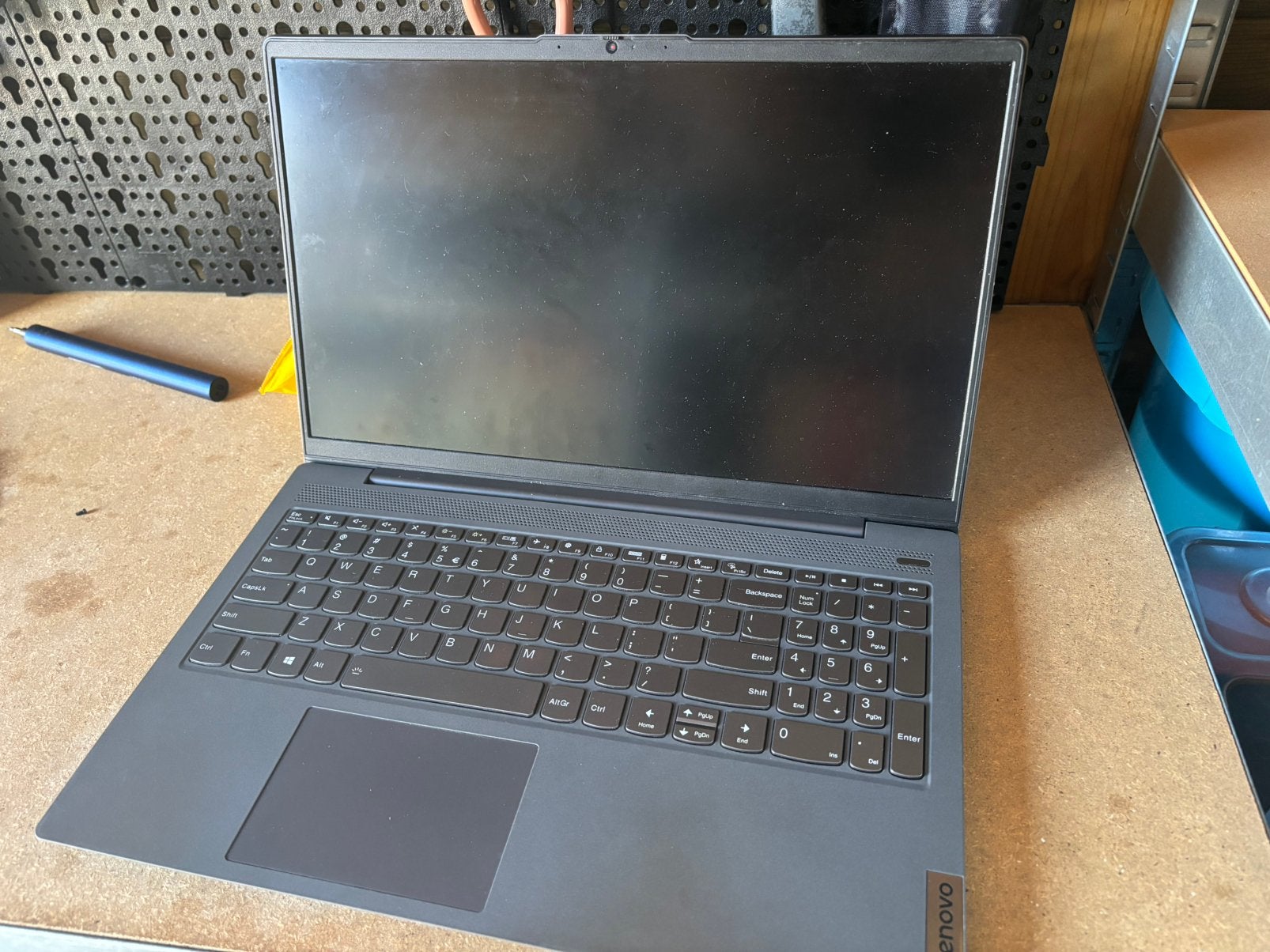 Lenovo ideapad defect, Computers en Software, Ophalen, 2 tot 3 Ghz, 15 inch, Zo goed als nieuw