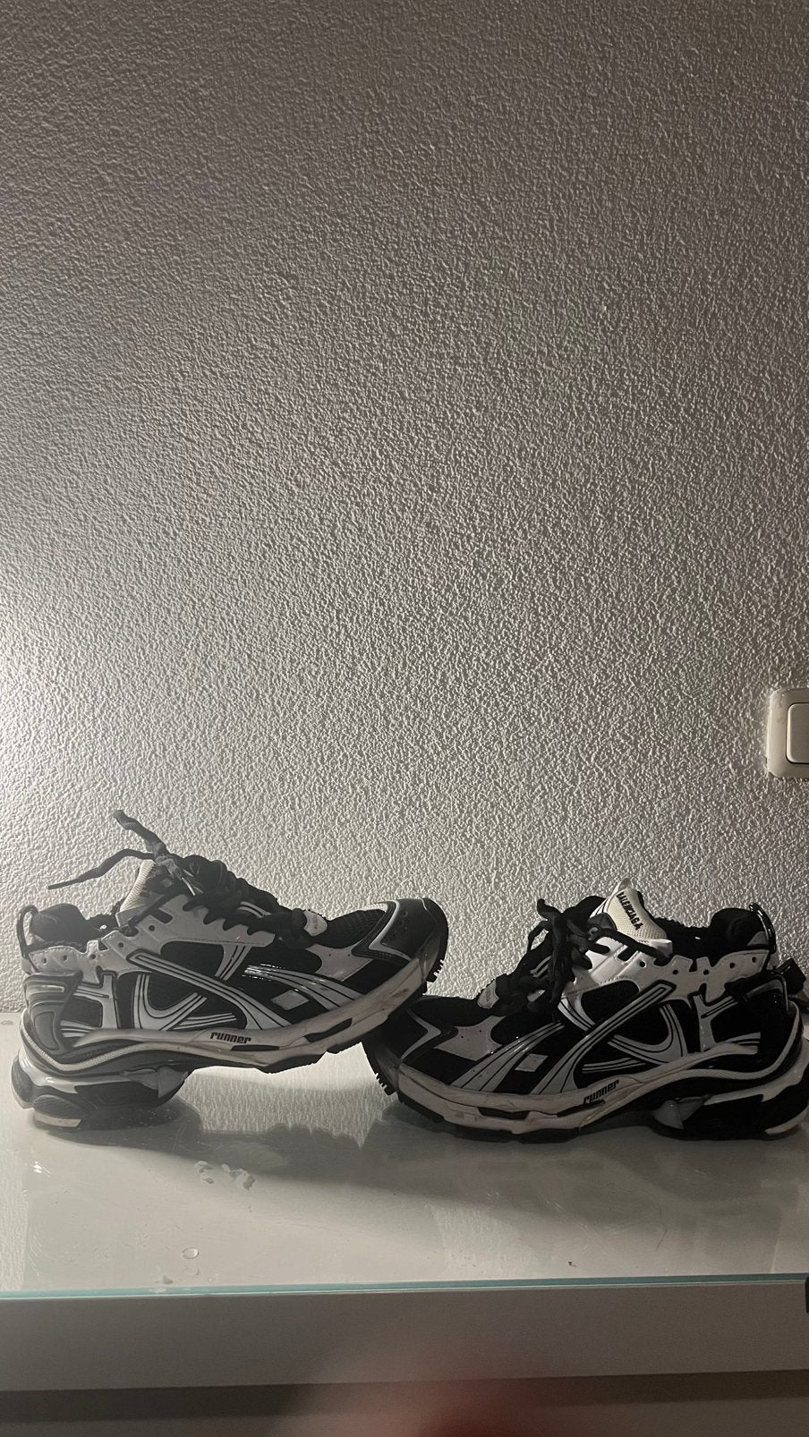 Balenciaga runners, Zwart, Ophalen of Verzenden, Sneakers of Gympen, Zo goed als nieuw