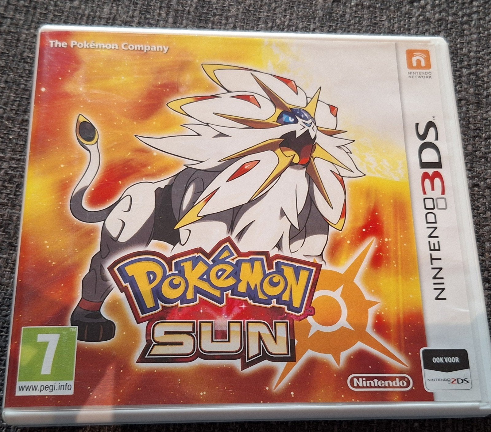 Pokémon Sun - Nintendo 3DS (Zo goed als nieuw), Ophalen of Verzenden