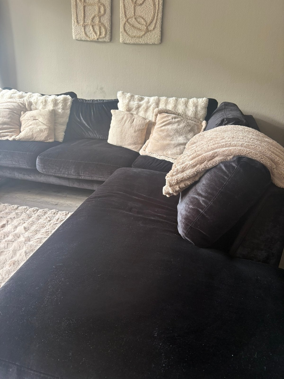 Comfortabele zwarte hoekbank velvet, Huis en Inrichting, Banken | Bankstellen, Ophalen, Gebruikt, Hoekbank, 300 cm of meer