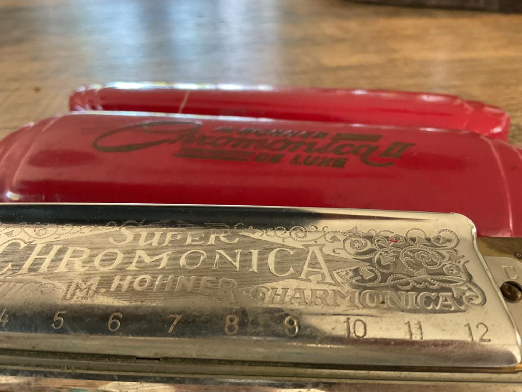 Hohner Super Chromonica mondharmonica in rode doos, Muziek en Instrumenten, Blaasinstrumenten | Mondharmonica's, Gebruikt, Overige typen