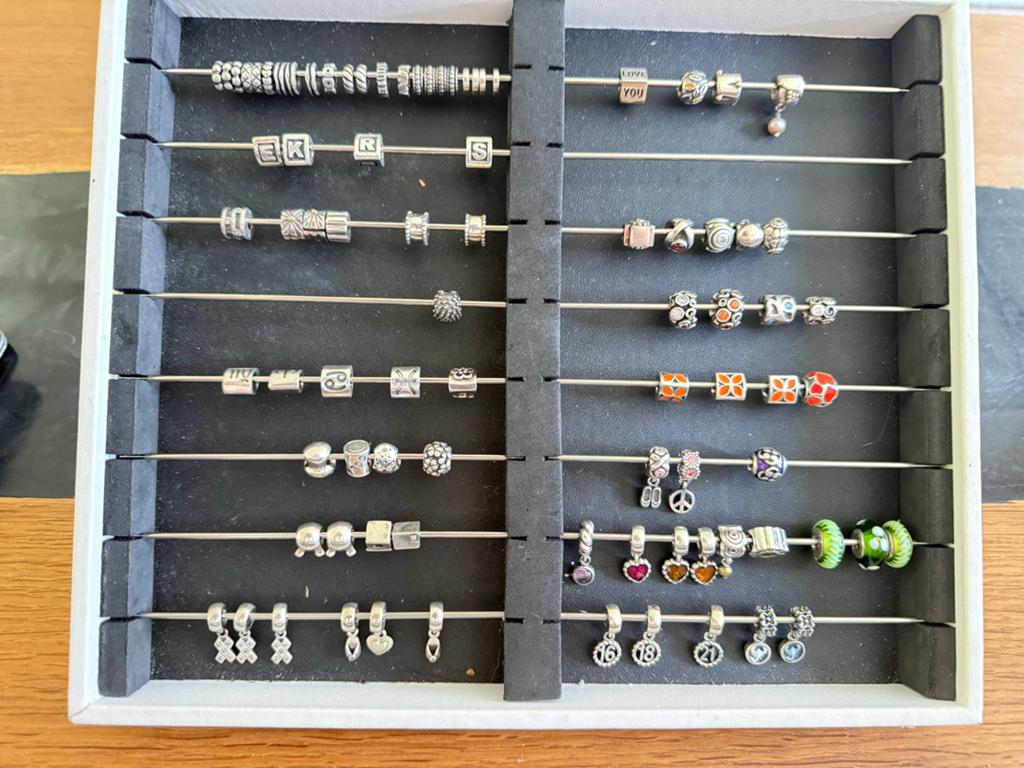 Laatste originele Pandora bedels - 50-70% korting!, Pandora, Ophalen of Verzenden, Zo goed als nieuw, 4 bedels of meer
