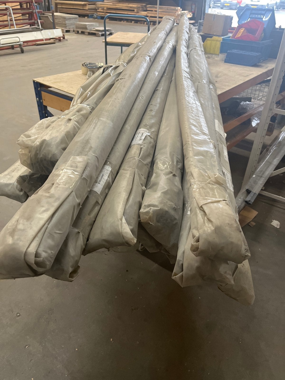 75 stuks lateislab SFX zwart 60 cm breed, 3 meter lang, Ophalen, Nieuw, 75 tot 150 cm, Overige typen