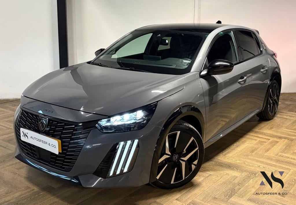 Peugeot 208 1.2 Hybrid 110 e-DCS6 GT 360 CAM BLINDSPOT CARPL, Auto's, Peugeot, Gebruikt, Zwart, 1199 cc, Leder