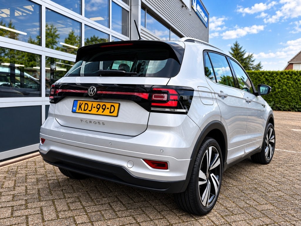 Volkswagen T-Cross 1.0 TSI 110pk 7-DSG R-Line (bj 2023), Auto's, Volkswagen, T-Cross, Gebruikt, Overige carrosserieën, Origineel Nederlands
