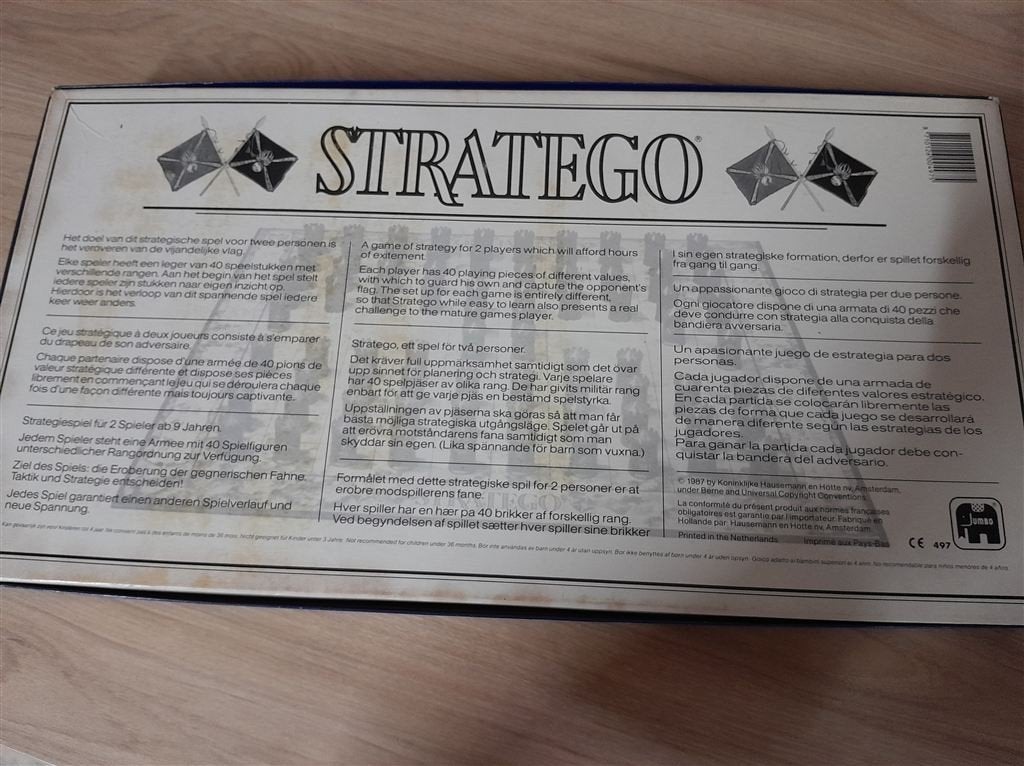 Stratego vlaggen op doos - s1497, Verzenden, Zo goed als nieuw