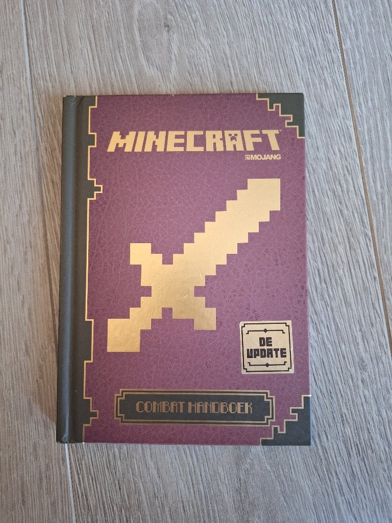 Paul Soares - Minecraft Combat handboek, Ophalen of Verzenden, Gelezen, Fictie algemeen