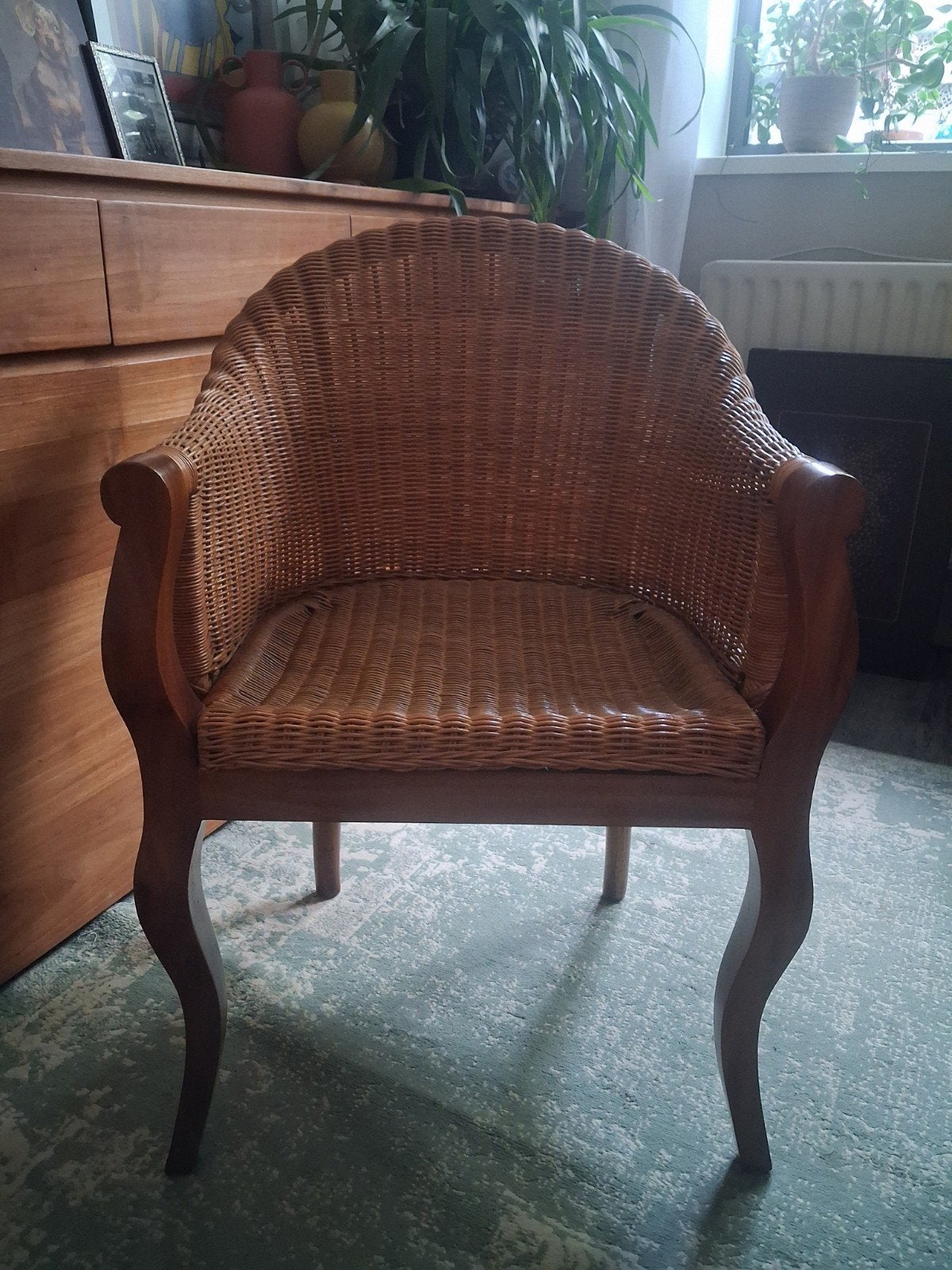 Rieten stoel met kersenhouten onderstel, Huis en Inrichting, Ophalen, Bruin, Riet of Rotan, Eén