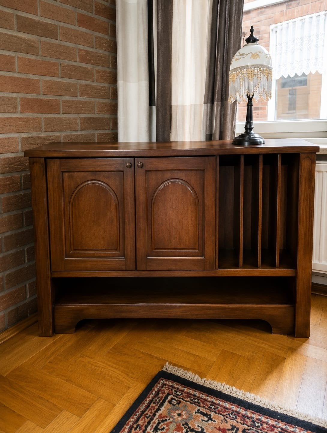 Klassieke houten tv-kast, Ophalen