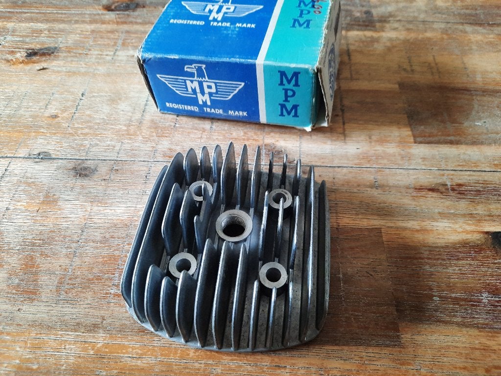 N.O.S old skool imitatie cilinderkopje geforceerde koeling, Ophalen, Nieuw, Cilinder
