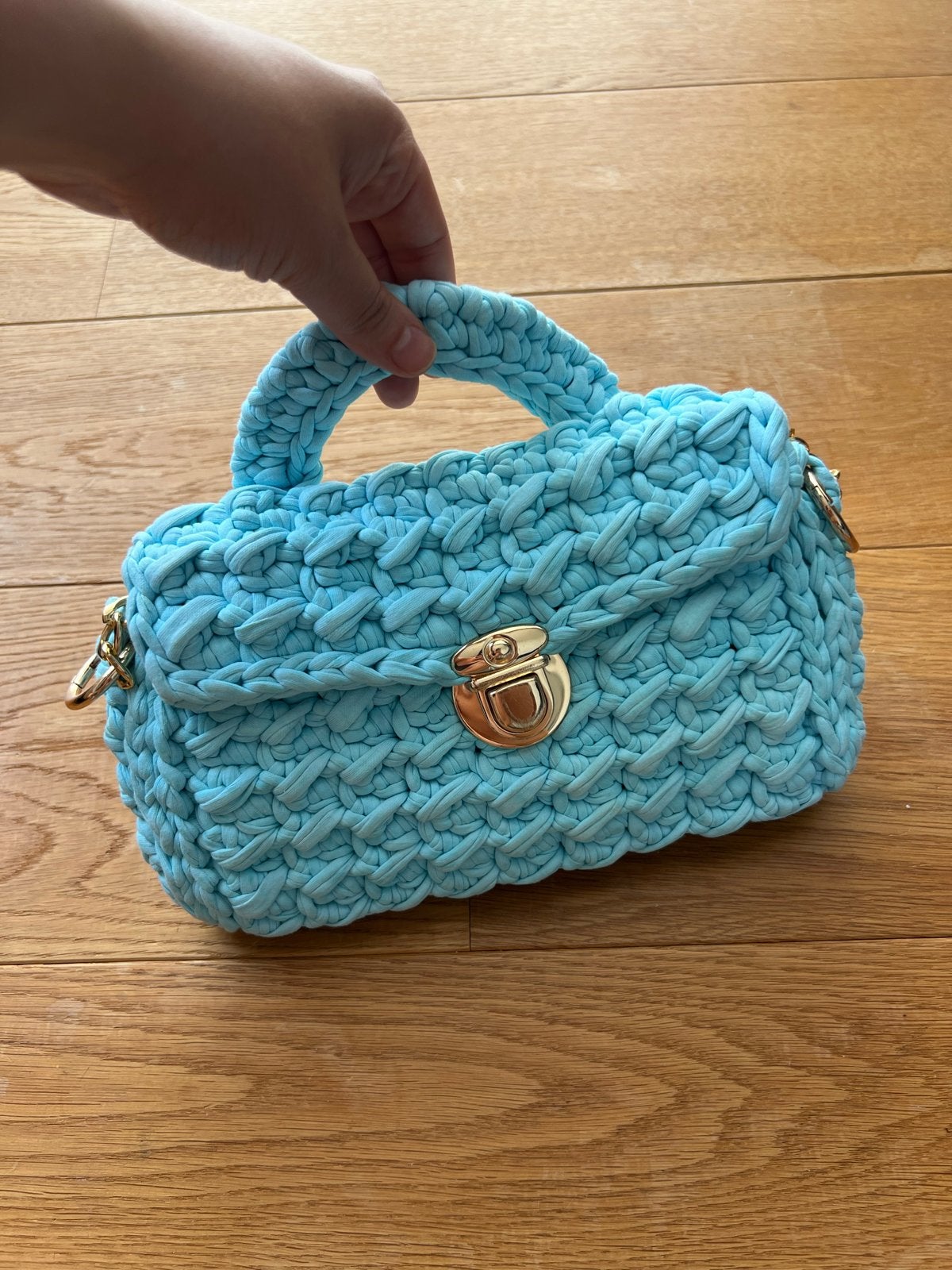 Handgemaakte gehaakte tas - Lichtblauw, Ophalen of Verzenden, Zo goed als nieuw, Blauw, Handtas
