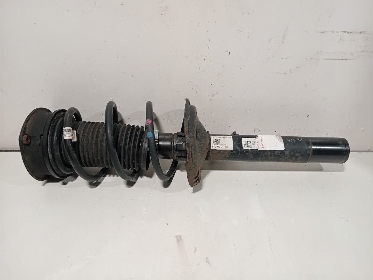 Veerpoot rechts voor Volkswagen Golf, Onderdelen@venauto.nl, Van der Ven Autorecycling B.V., Gebruikt, Ettenseweg 76, 4706 PB Roosendaal, The Netherlands
