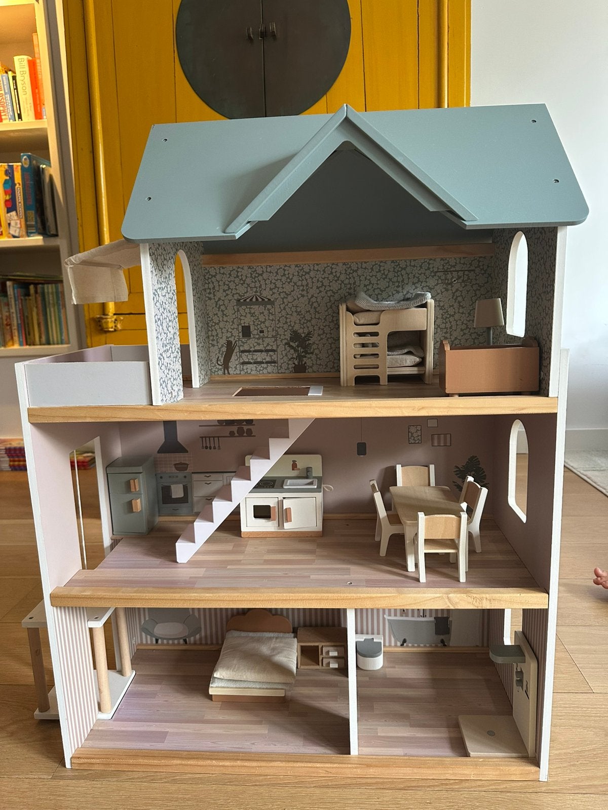 Petit Amelie poppenhuis incl meubels, uitstekende staat,, Ophalen, Zo goed als nieuw, Poppenhuis
