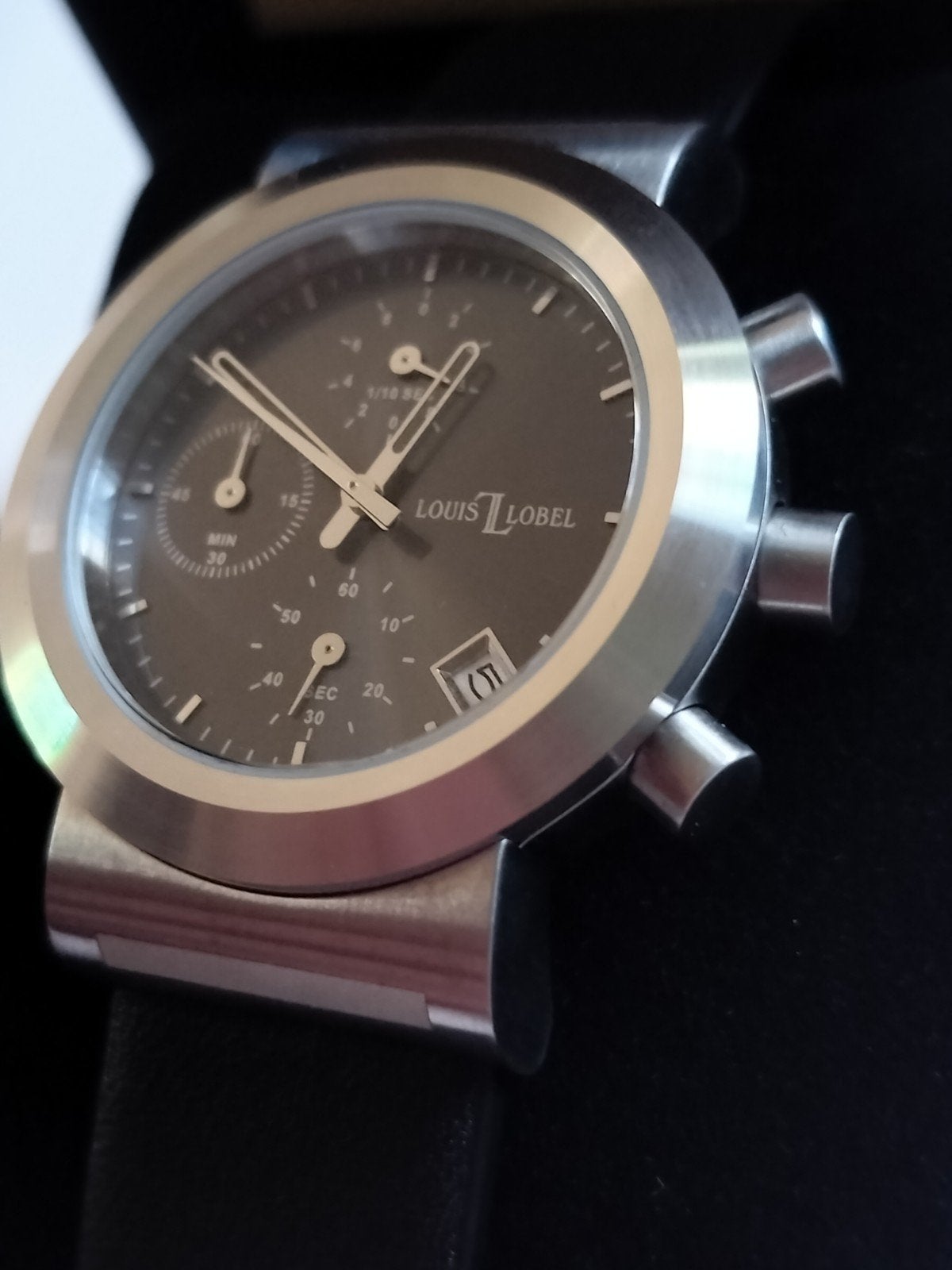 Nieuw ongedragen Louis Lobel Chronograaf herenhorloge, Sieraden, Tassen en Uiterlijk, Verzenden