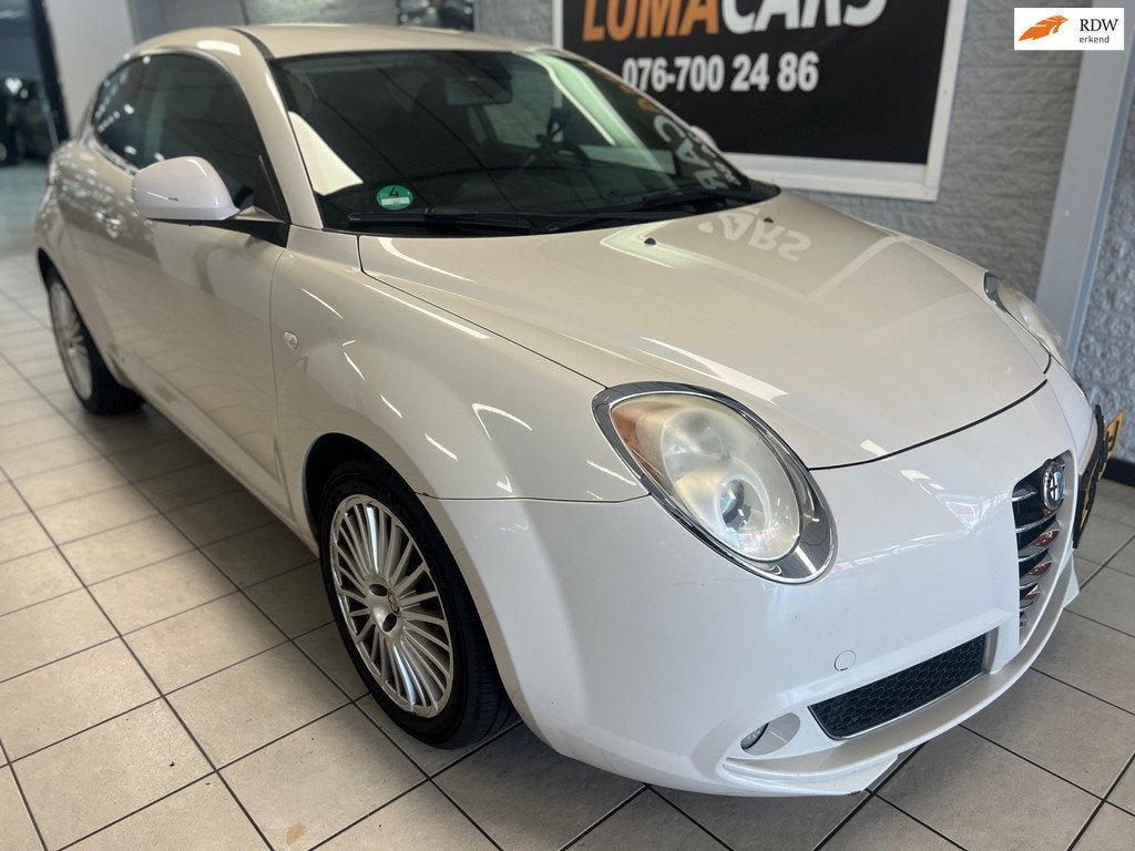 Alfa Romeo MiTo 1.4 Distinctive | Nieuwe APK | Carplay |, Auto's, Alfa Romeo, Bedrijf, Te koop, MiTo, ABS, Airbags, Airconditioning