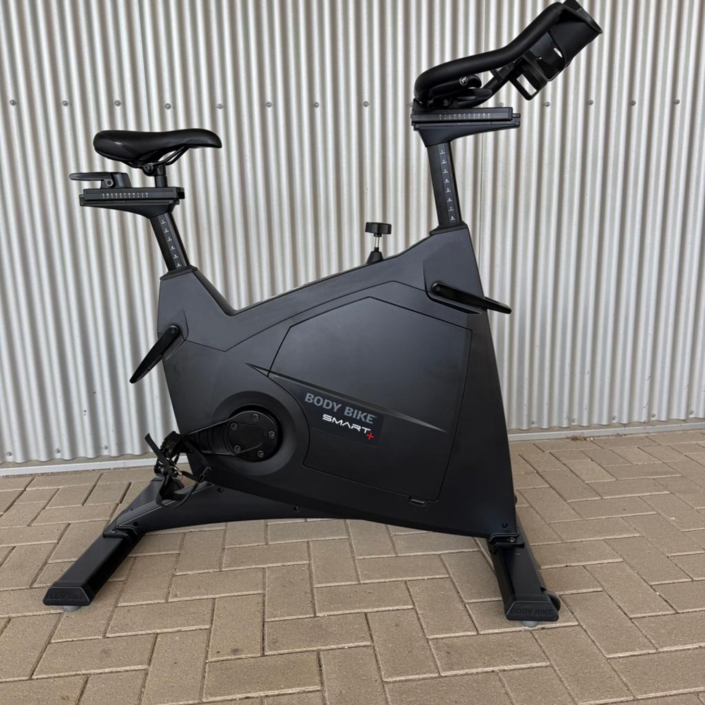 Body bike smart+ spinning rpm spinfiets spinbike hometrainer, Sport en Fitness, Fitnessmaterialen, Ophalen, Zo goed als nieuw