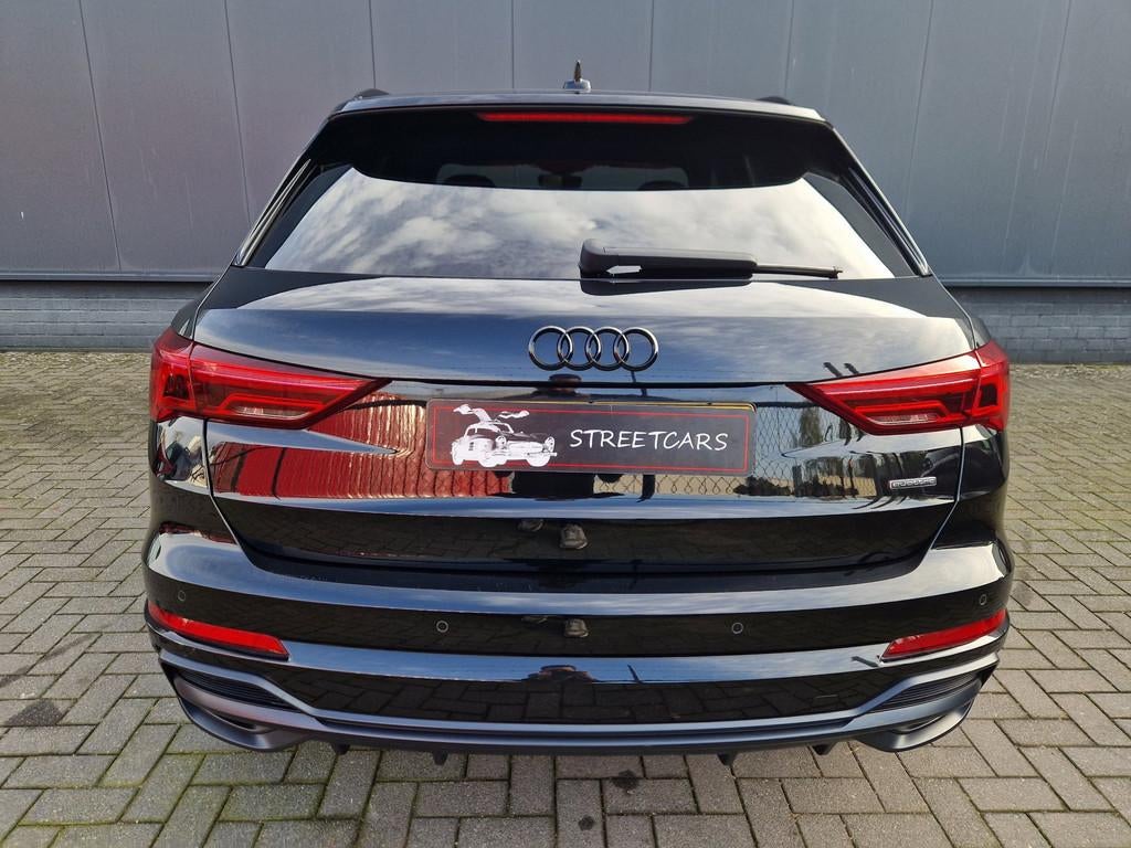 Audi Q3 40 TFSI Quattro Pro Line S /Virtual Cockpit /ACC /Ma, 12 maanden, Gebruikt, Leder en Stof, Zwart
