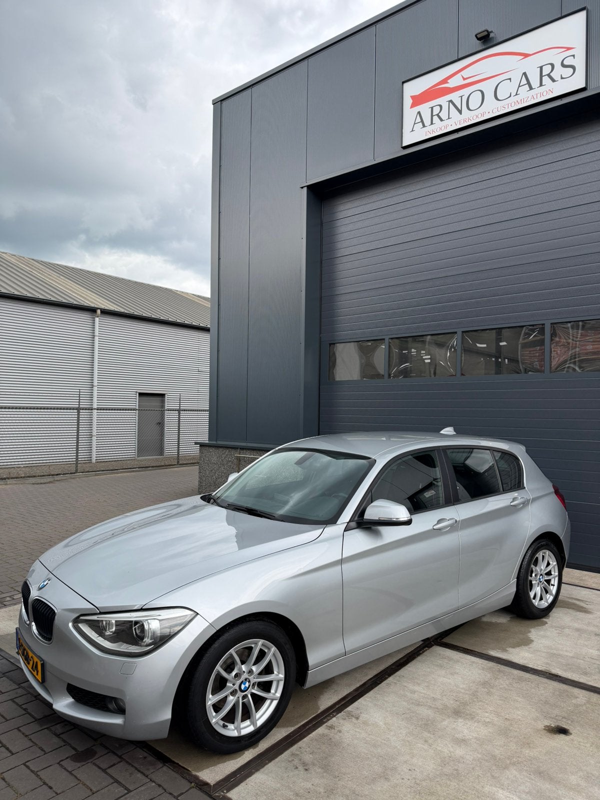 BMW 1-Serie 116i 5DR 2013 Grijs - COMPLEET IN ORDE - APK ✅, 1-Serie, 4 cilinders, Origineel Nederlands, 19 km/l