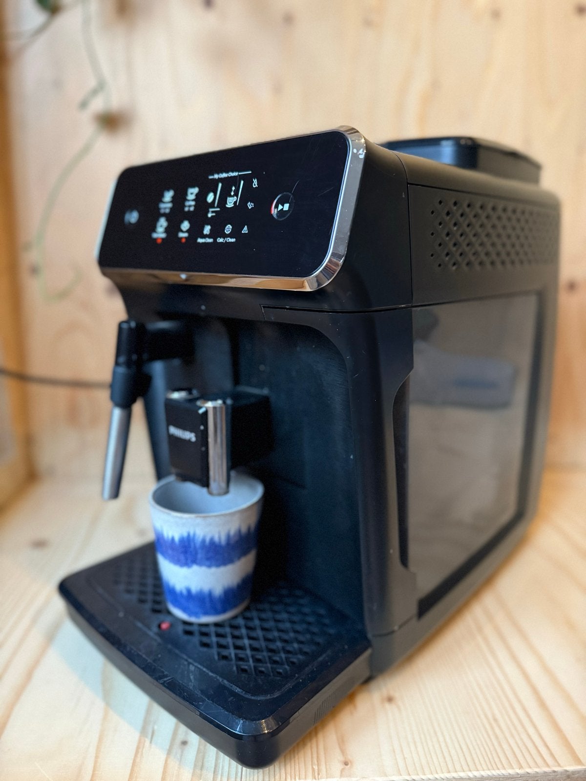 Philips 2200 EP2220/10 Volautomatische Espressomachine, Witgoed en Apparatuur, Koffiezetapparaten, Ophalen, Afneembaar waterreservoir