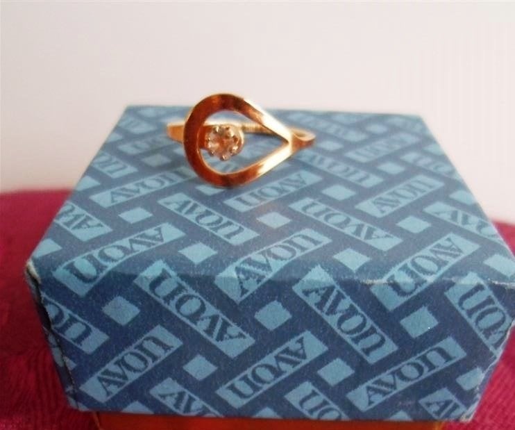 AVON Ring. Catch a dream. Goldplated. Zonder doos., Overige materialen, Nieuw, Ophalen of Verzenden, 17 tot 18