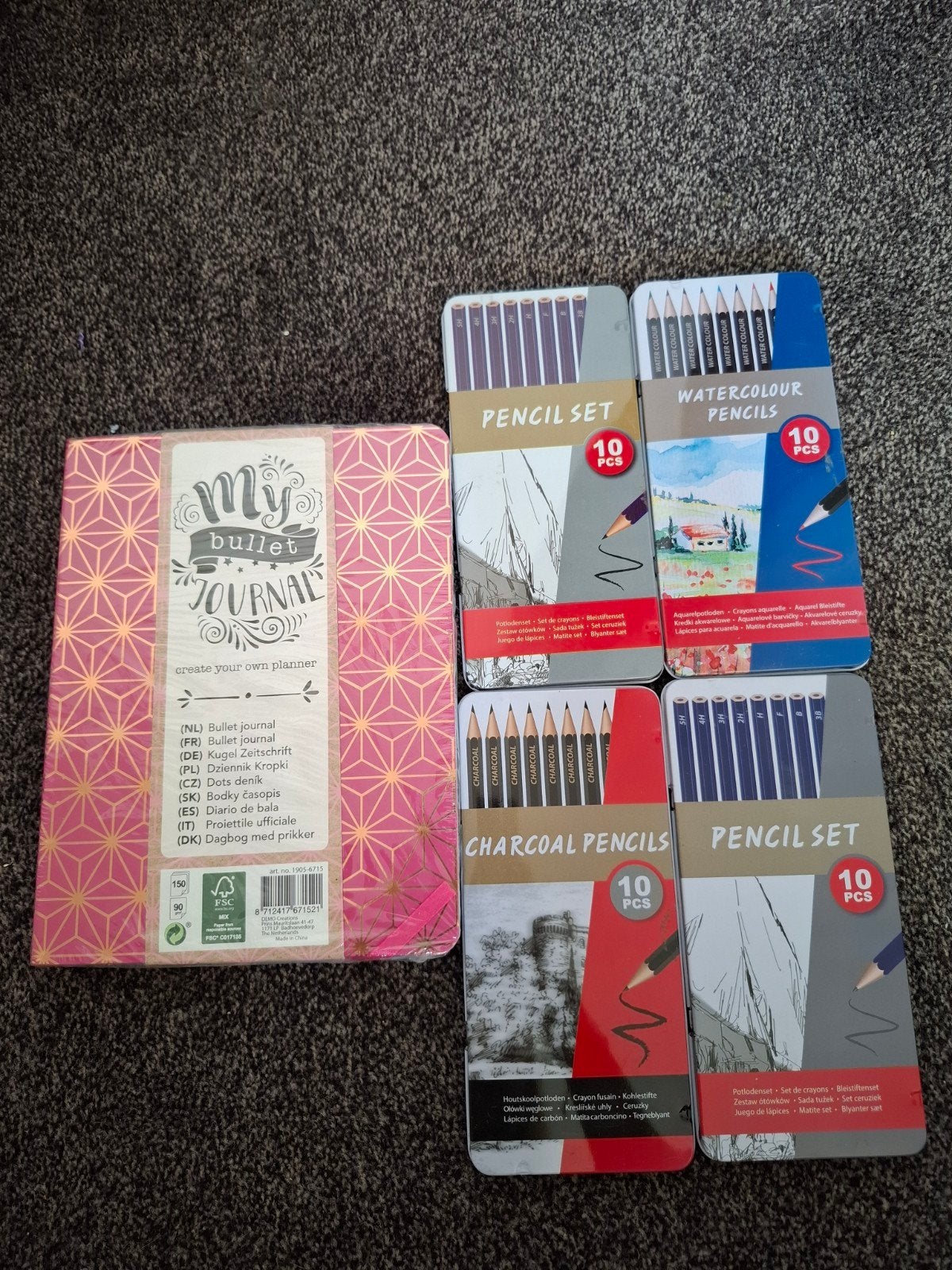 Bullet Journal met potloden set, Ophalen of Verzenden, Zo goed als nieuw, A5