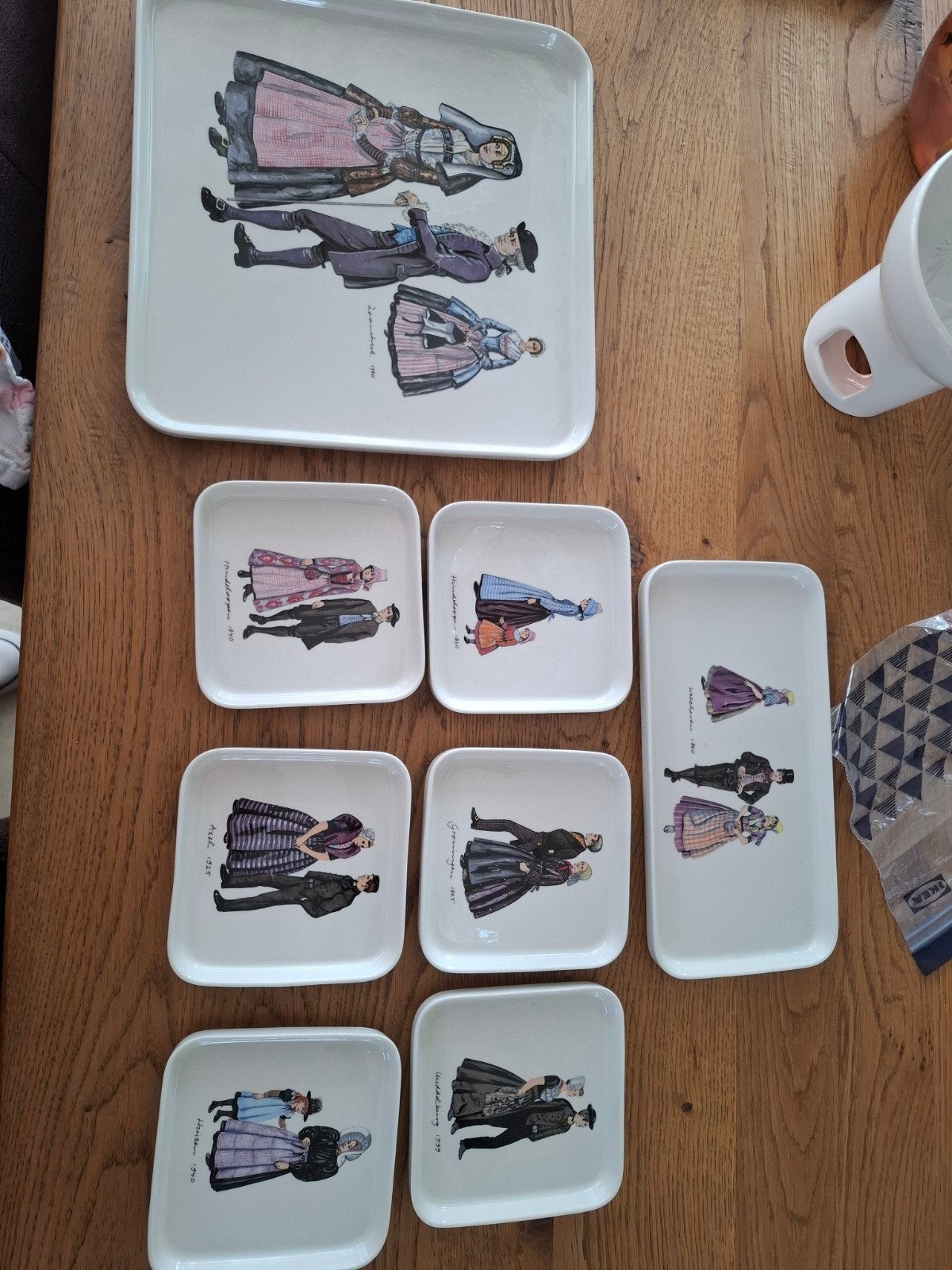 Villeroy & Boch Vintage Set Traditionele Klederdracht, Antiek en Kunst, Antiek | Servies compleet, Ophalen of Verzenden
