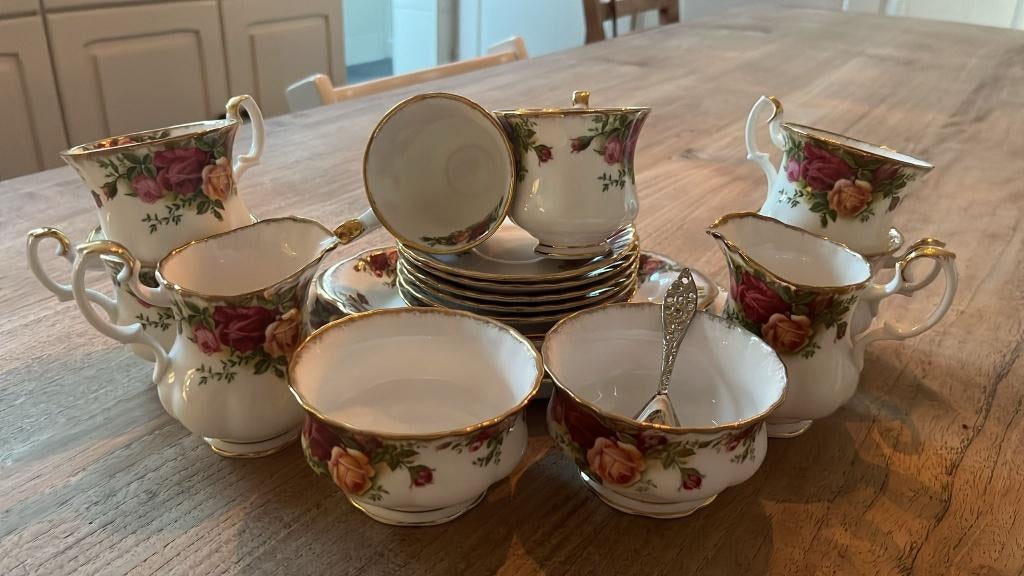 Royal Albert Old Country Roses – 18‑delig Servies, Ophalen