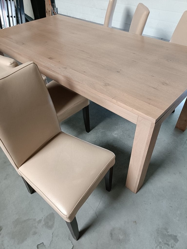 Eettafel en 6 leren stoelen (bezorgoptie), Ophalen, Bruin, Zo goed als nieuw, Stof