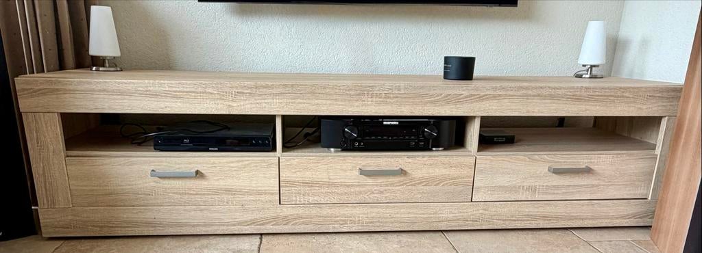 Modern TV-meubel met opbergruimte - Zo goed als nieuw, Ophalen, 150 tot 200 cm, Zo goed als nieuw, Minder dan 100 cm