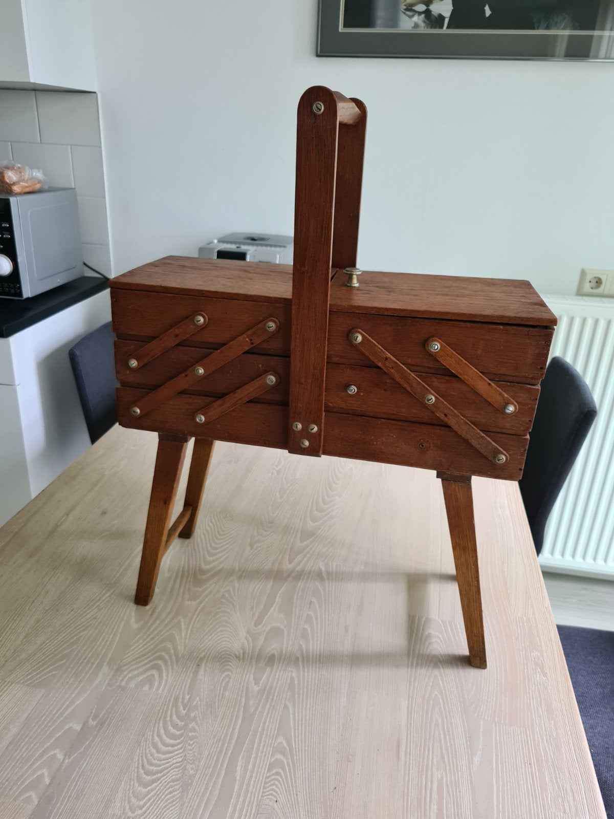 Prachtige vintage houten naaidoos 
handwerkkist uit de jar, Hobby en Vrije tijd, Ophalen, Gebruikt