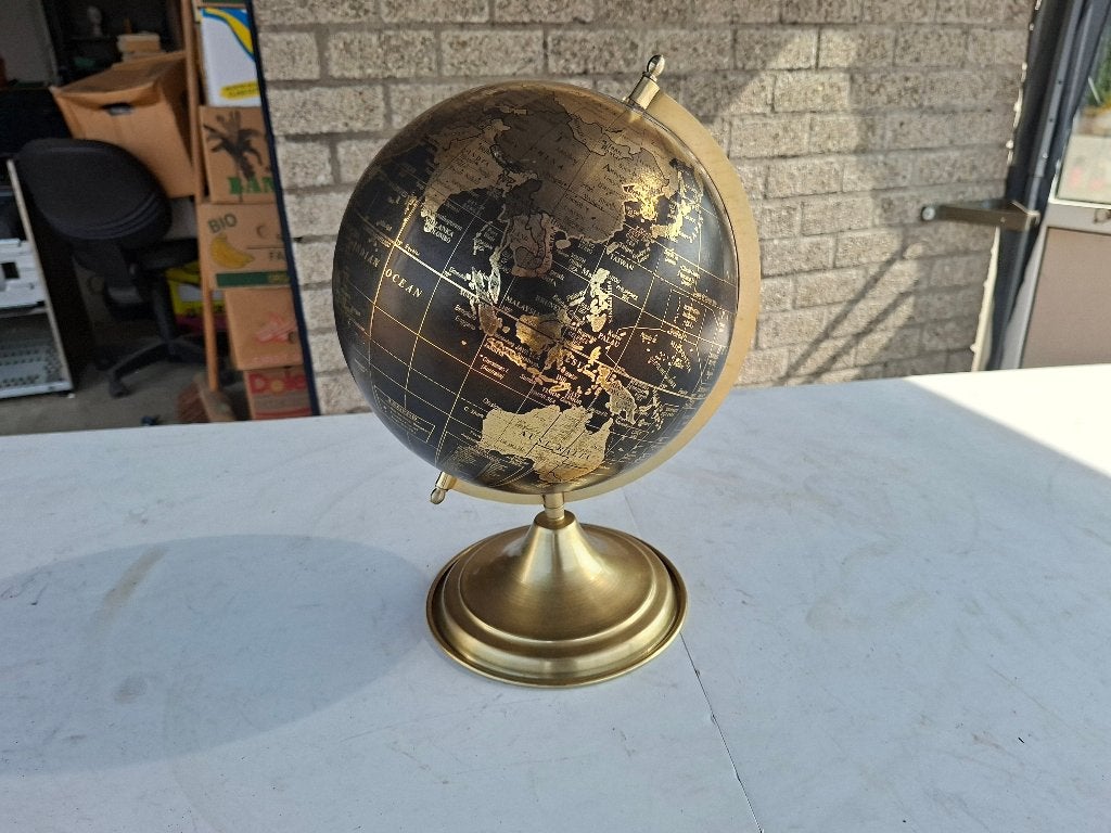 zeer nette messing kleurige grote wereldbol, Ophalen of Verzenden, Draaibaar, Zo goed als nieuw