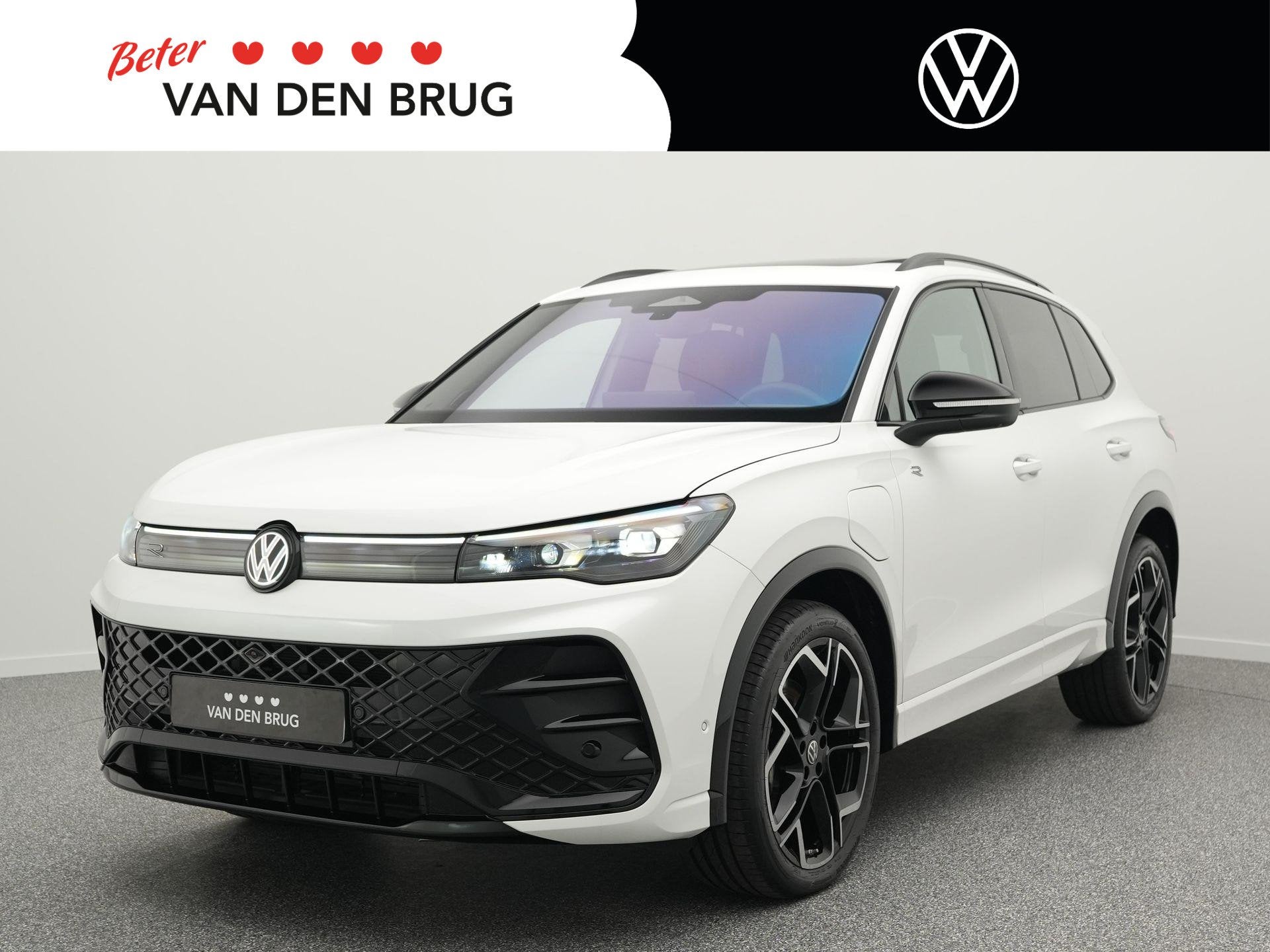 Volkswagen Tiguan R-Line 1.5 eHybrid 272 PK | LED Matrix IQ, Auto's, Volkswagen, 4 cilinders, 2000 kg, 150 min, Wit
