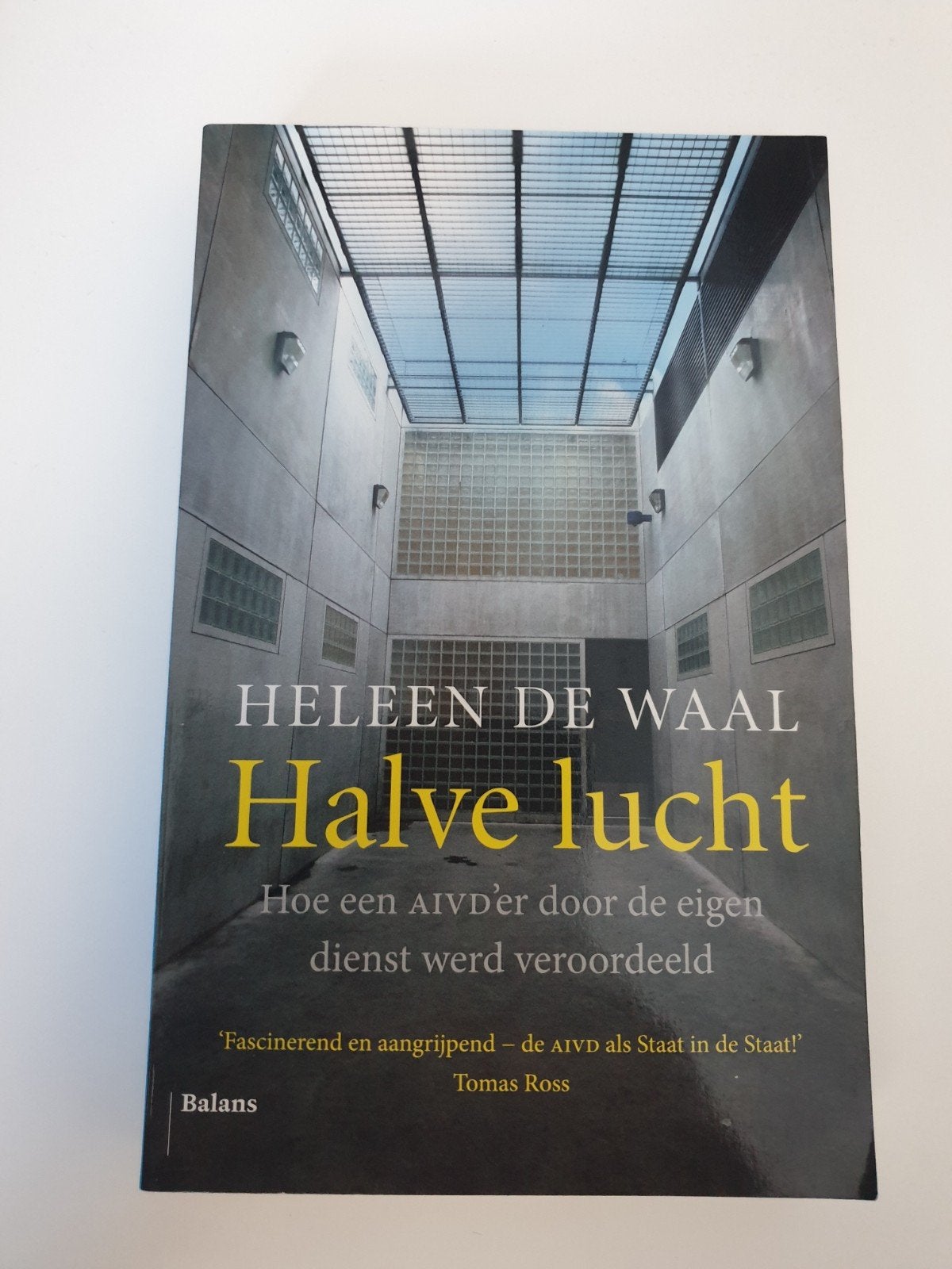 Halve lucht - Heleen de Waal AIVD, Ophalen of Verzenden, Gelezen, Heleen de Waal