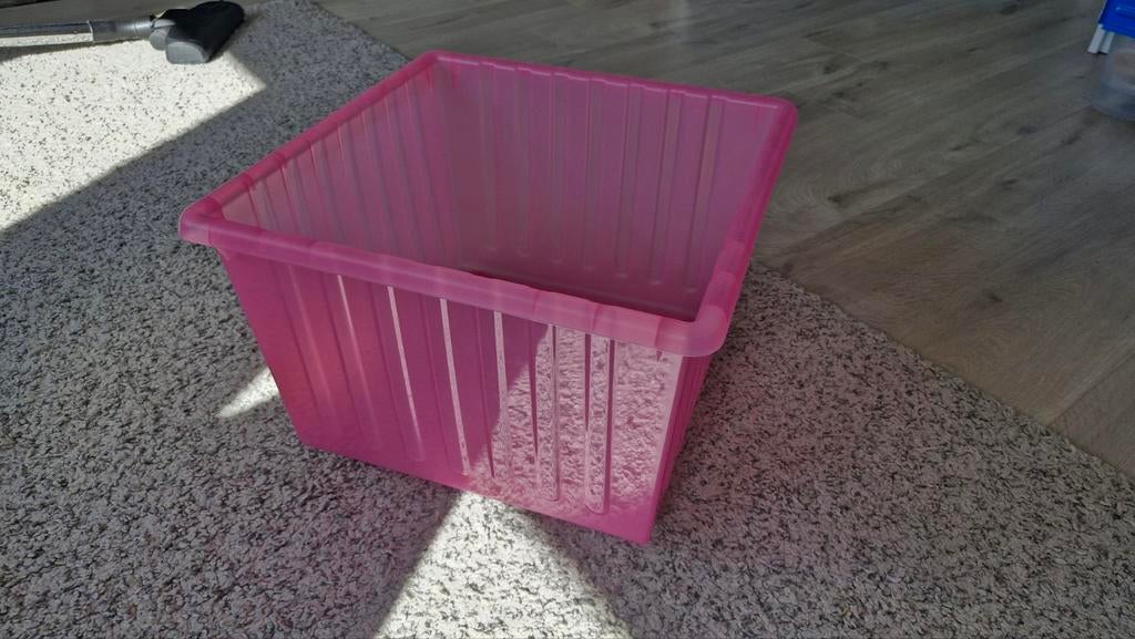 Roze kunststof opbergbox met wieltjes Ikea, Ophalen, Minder dan 50 cm, Zo goed als nieuw, Minder dan 50 cm