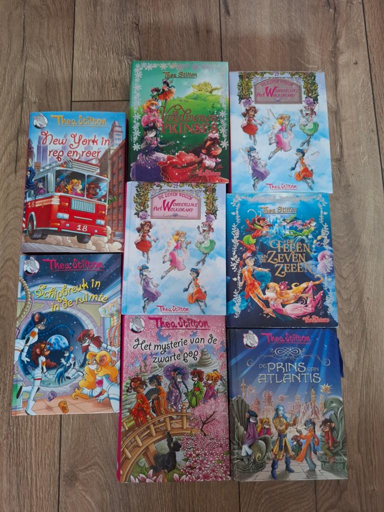Boekenpakket Thea Stilton Thea Sisters, Boeken, Thea Stilton, Fictie algemeen, Ophalen of Verzenden, Zo goed als nieuw