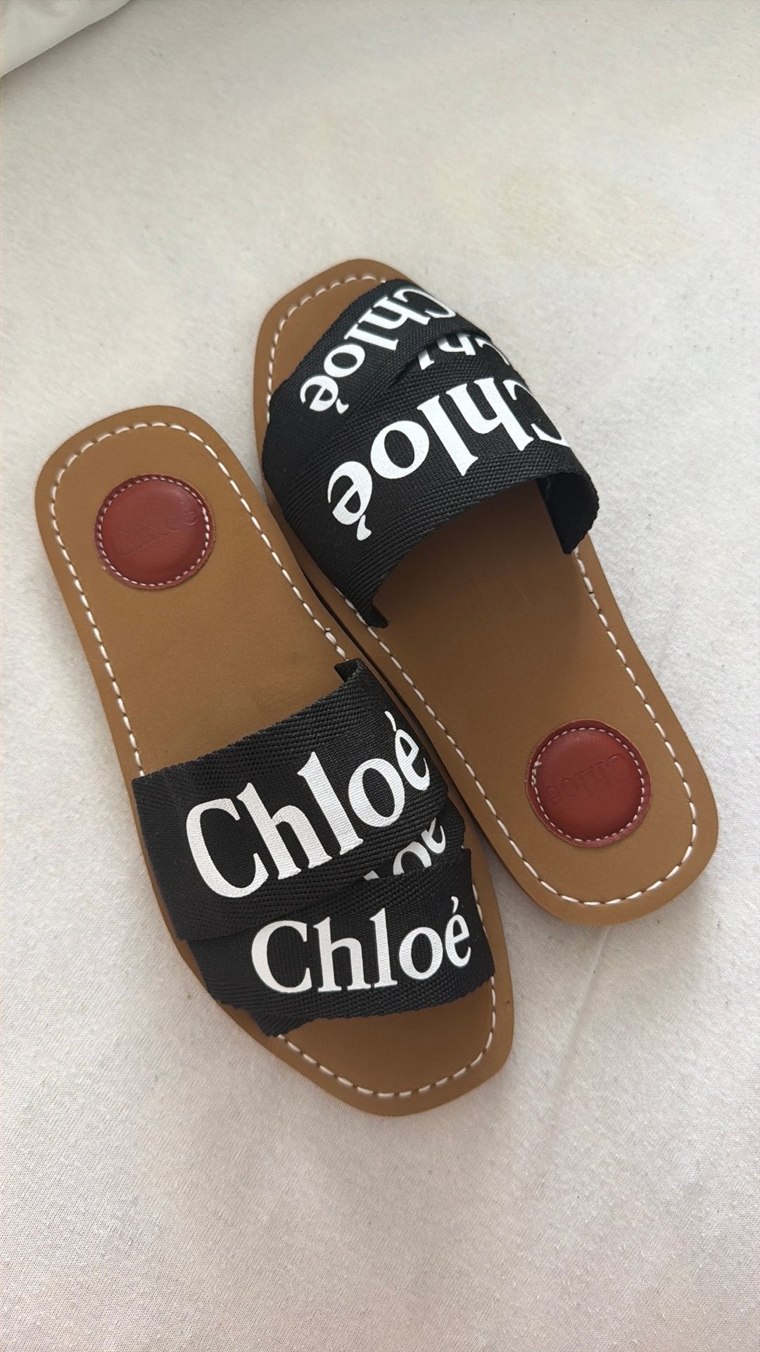 Nieuwe Chloé Slippers - Maat 39 - Zwart, Kleding | Dames, Ophalen of Verzenden, Nieuw, Zwart, Slippers