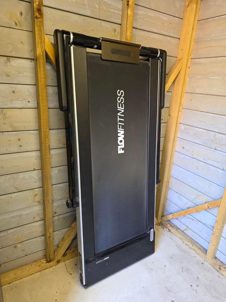 Flow Fitness DTM300i Loopband, Sport en Fitness, Fitnessapparatuur, Ophalen