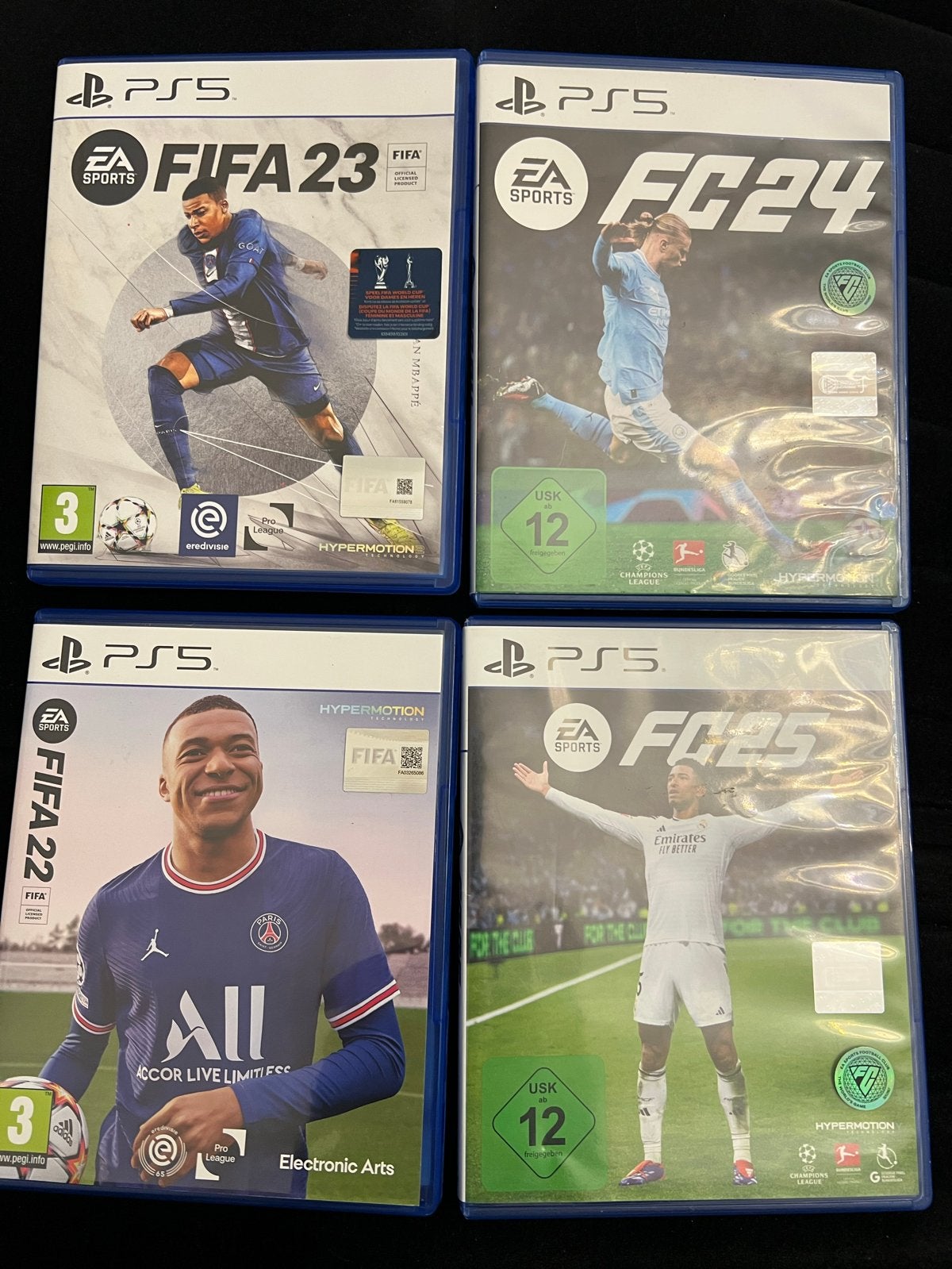 PS5 FIFA Games Bundel: FIFA 22, FIFA 23, FC 24, FC 25, Eén computer, Ophalen of Verzenden, Zo goed als nieuw, Sport