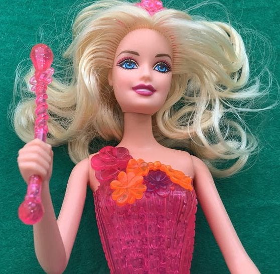 Barbie pop van Prinses Alexa licht + geluid! 🪫 🪫 🪫., Kinderen en Baby's, Speelgoed | Poppen, Ophalen of Verzenden, Zo goed als nieuw